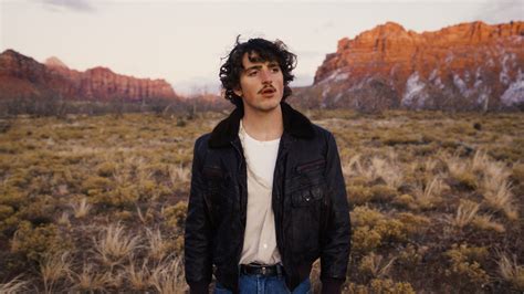 Benson Boone – Beautiful Things [Lyrics / Letra] .
